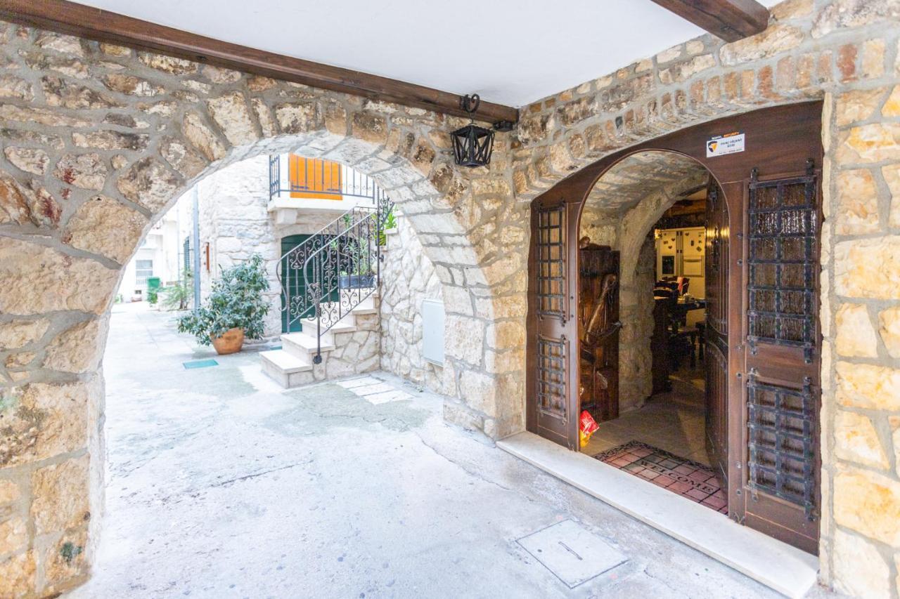 Stone House Srida Apartment Baska Voda Ngoại thất bức ảnh